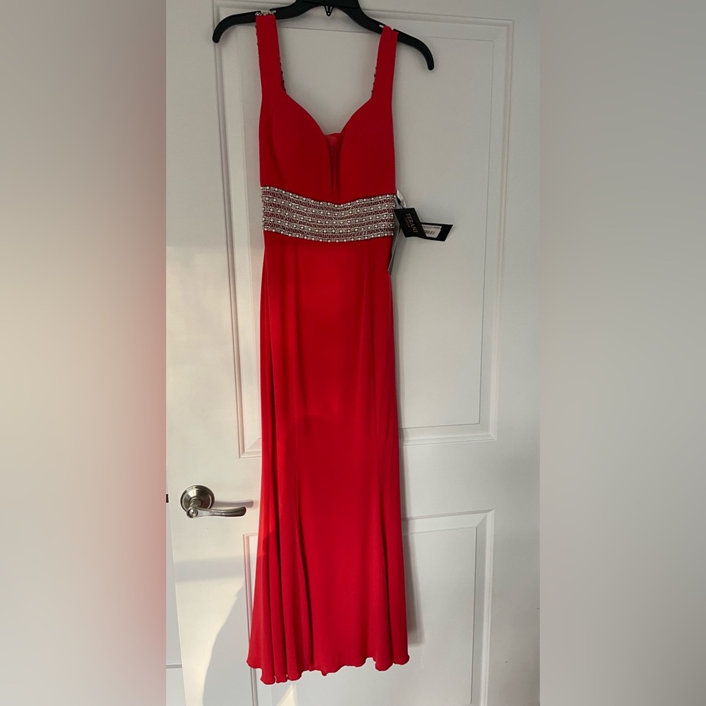 Red prom dress